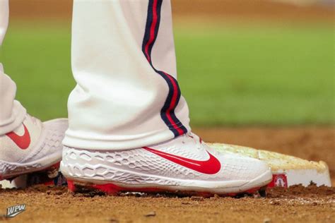 Designed to contain the incredible speed and power of Mike Trout, the Nike Force Zoom Trout 7 uses a revolutionary new Air Zoom cushioning system that matches springy response with even more cushioning. . Mike trout baseball cleats
